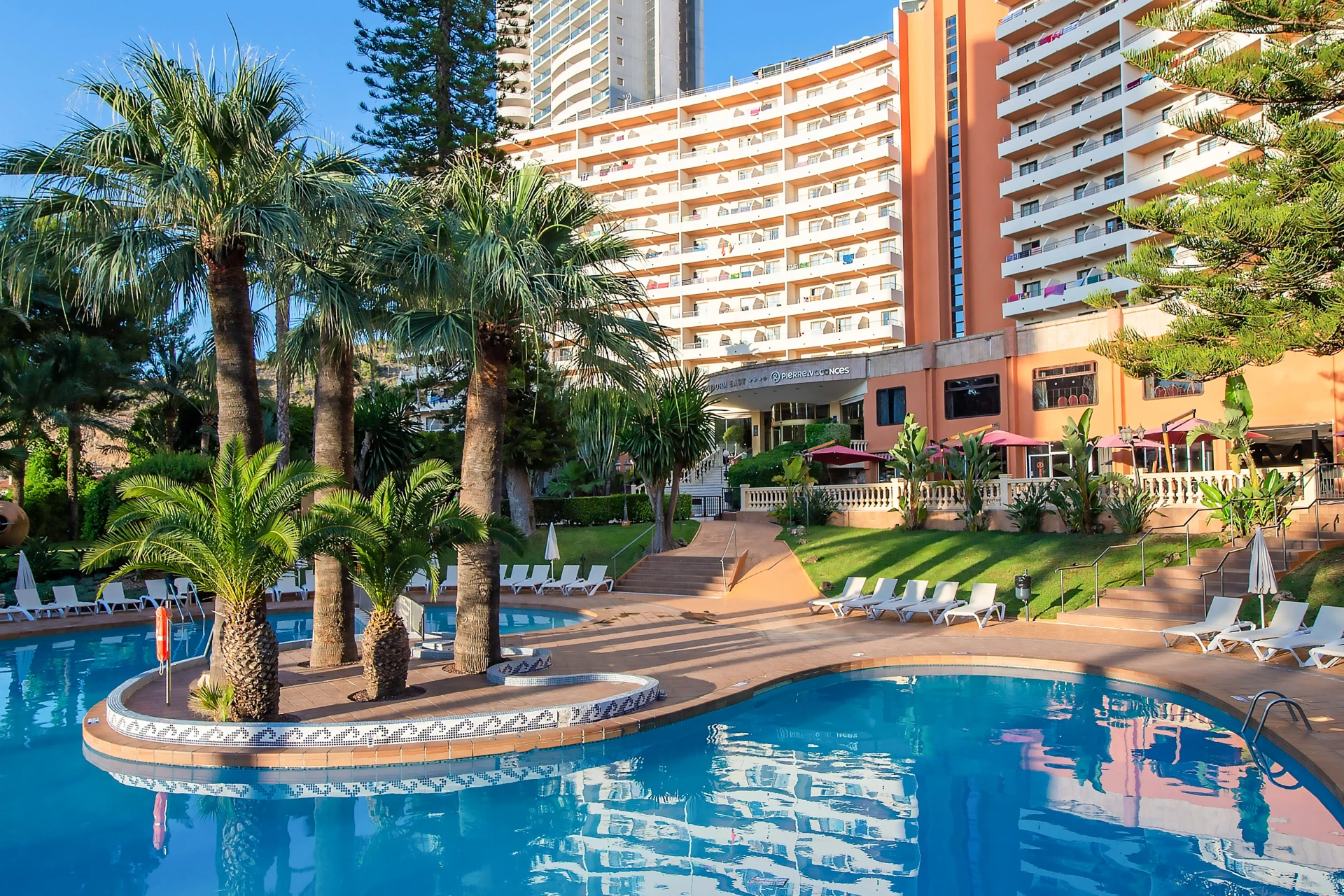 Transfer and 13:00 check-in — Benidorm